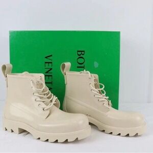 Bottega Veneta Rubber Ankle Boots Cream‎ Size EU 39 US 9 Lug Sole Made in Italy